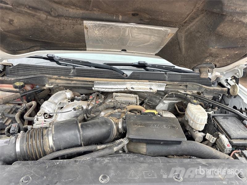 GMC 2500 Z71 4x4 Crew Cab Pickup Furgoni altro