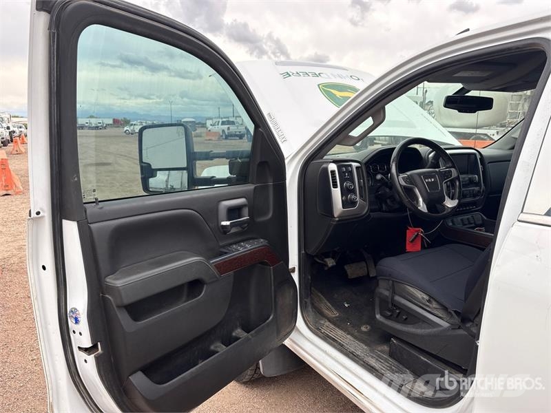 GMC 2500 Z71 4x4 Crew Cab Pickup Furgoni altro