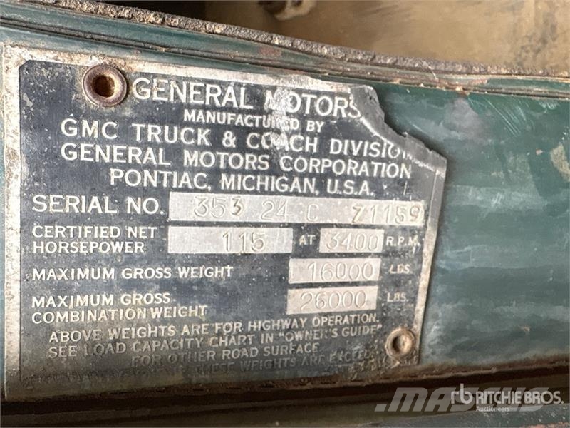 GMC 350 Flatbed Truck Flatbed / Dropside trucks