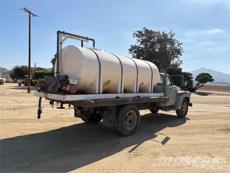 GMC 350 Water Truck Flatbed / Dropside trucks