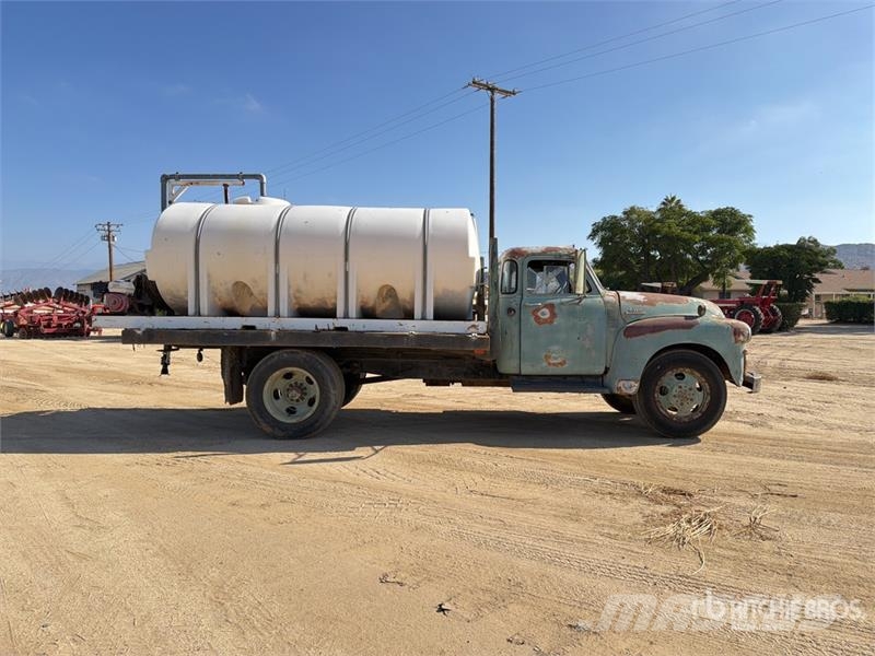 GMC 350 Water Truck Flatbed / Dropside trucks