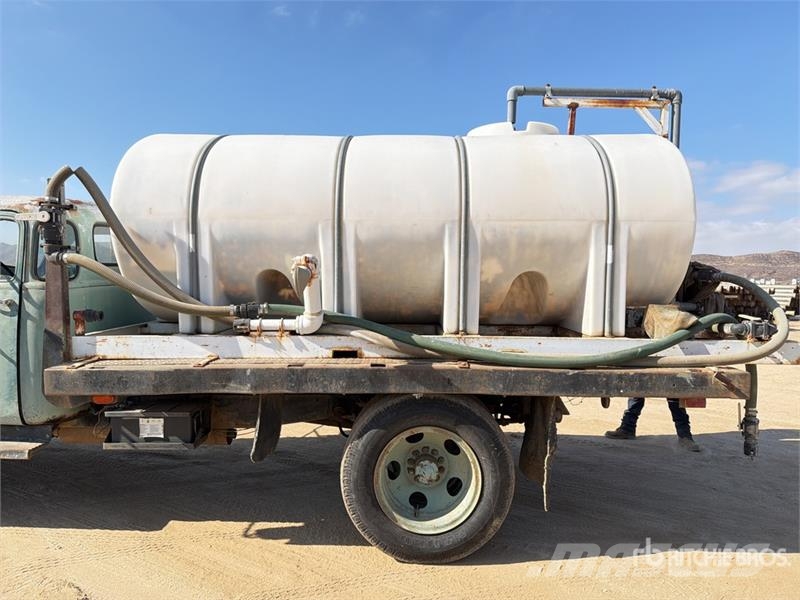 GMC 350 Water Truck Flatbed / Dropside trucks