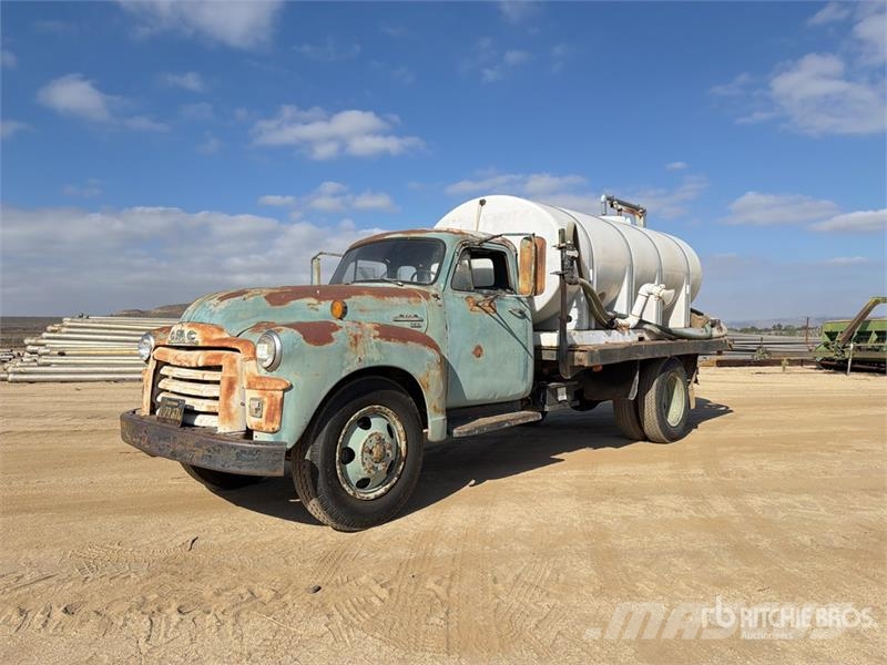GMC 350 Water Truck Flatbed / Dropside trucks