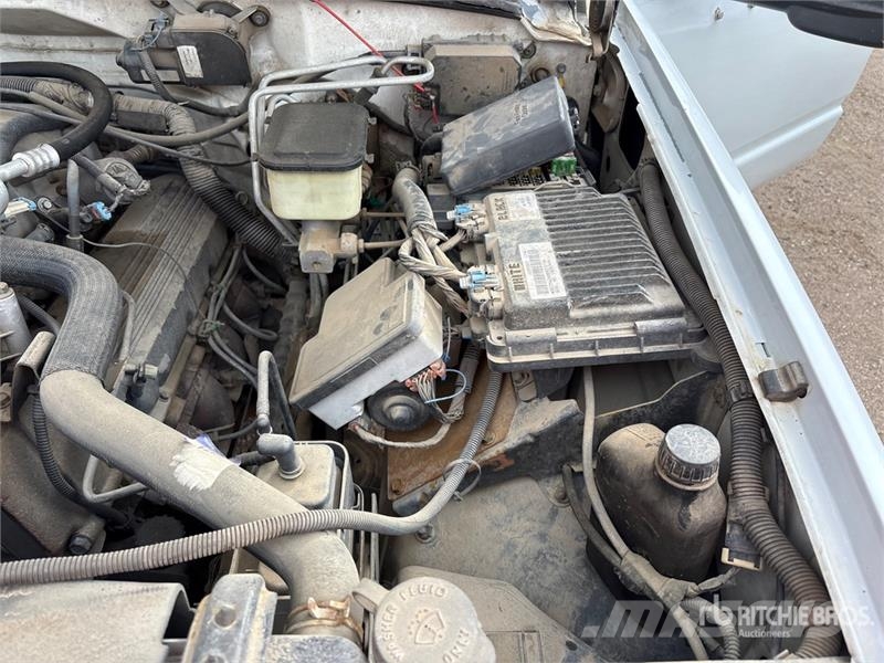 GMC 3500 多目的／汎用車両