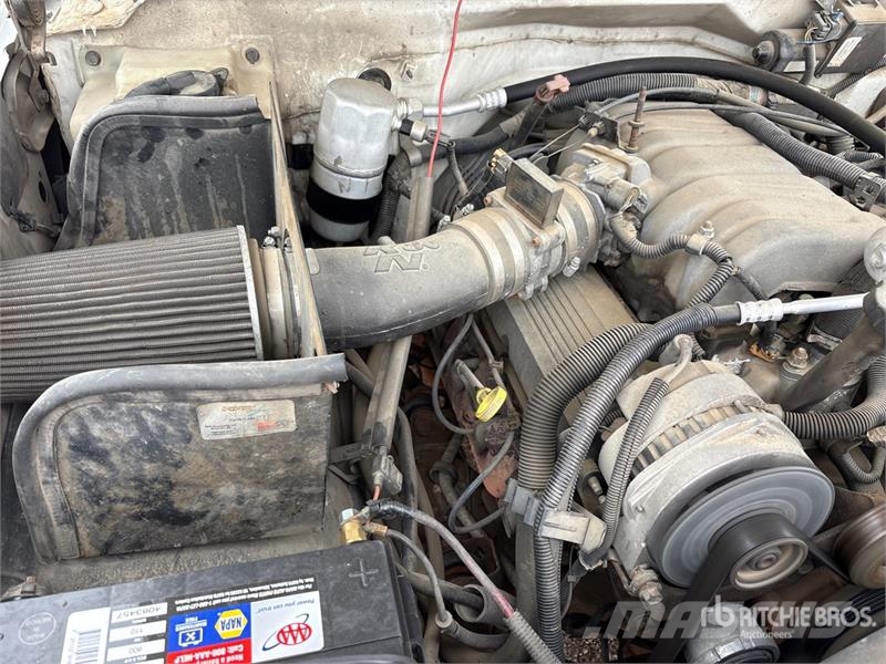 GMC 3500 多目的／汎用車両