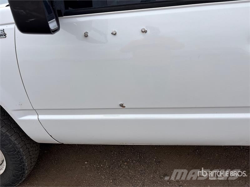 GMC 3500 多目的／汎用車両