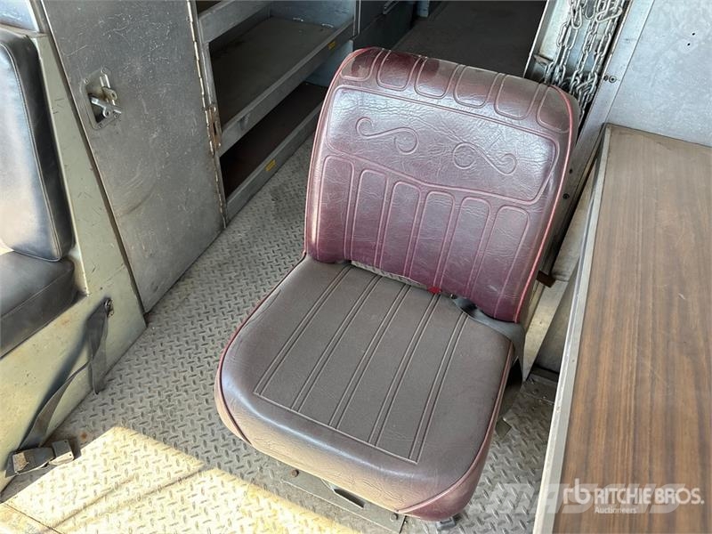 GMC 3500 4x2 Step Van 박스 바디