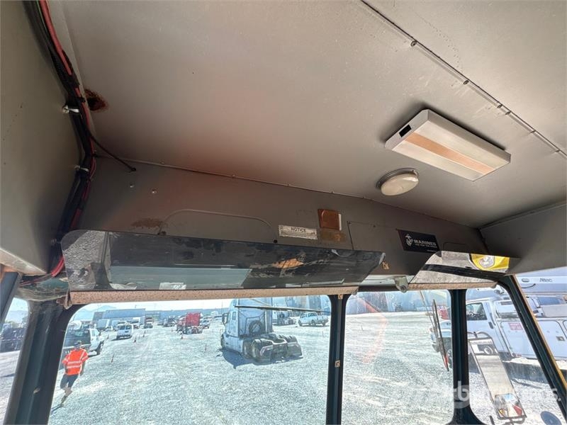 GMC 3500 4x2 Step Van 박스 바디