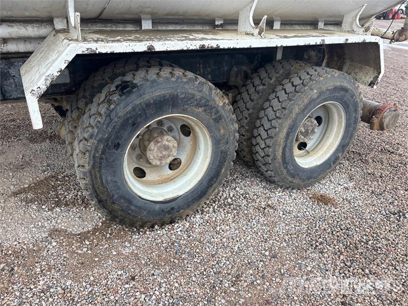 GMC 4000V WT 6x4 Water Truck (Inoperable) Water tankwagens