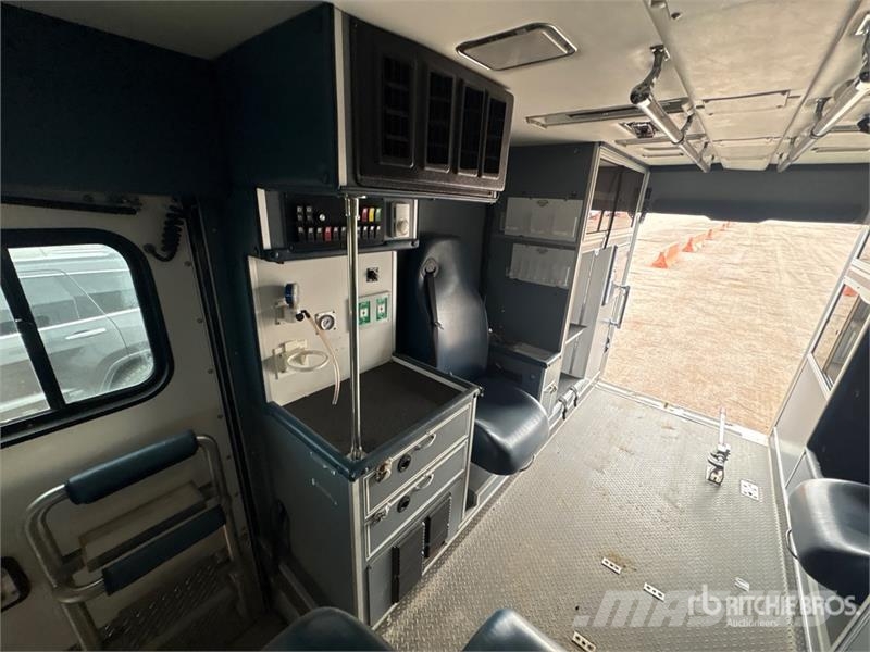 GMC 4500 4x2 Ambulance Ambulanslar