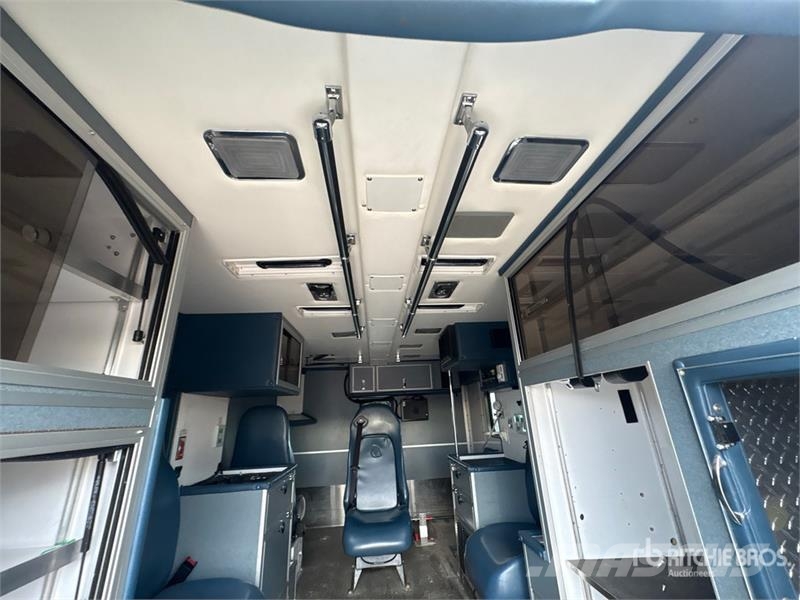 GMC 4500 4x2 Ambulance Ambulanslar