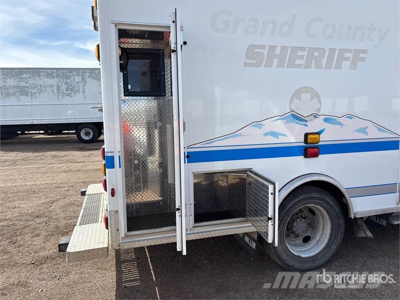 GMC 4500 4x2 Ambulance Ambulanse
