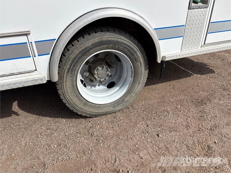GMC 4500 4x2 Ambulance Ambulanse
