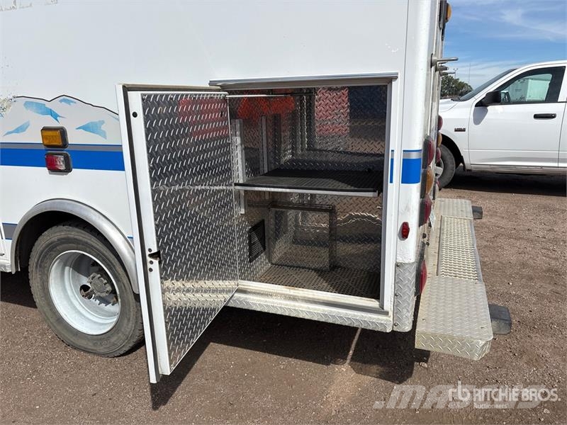 GMC 4500 4x2 Ambulance Ambulanse
