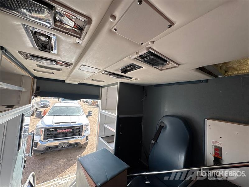GMC 4500 4x2 Ambulance Ambulanse