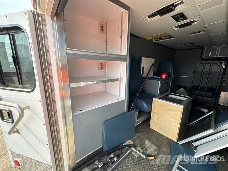 GMC 4500 4x2 Ambulance Ambulanse