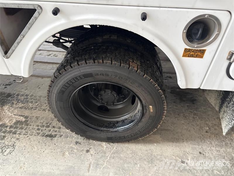 GMC AT200A 30 ft on GMC C4500 4x4 Bucket Truck Auto korpe