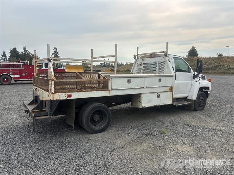 GMC C4500 Tovornjaki s kesonom/platojem