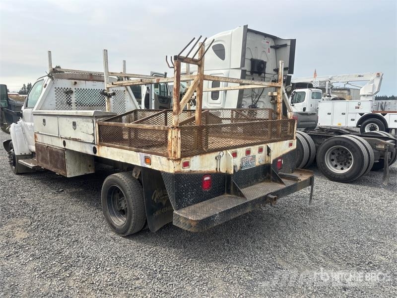GMC C4500 Tovornjaki s kesonom/platojem