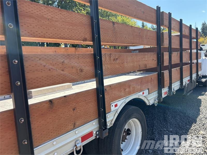 GMC C5500 平ボディー