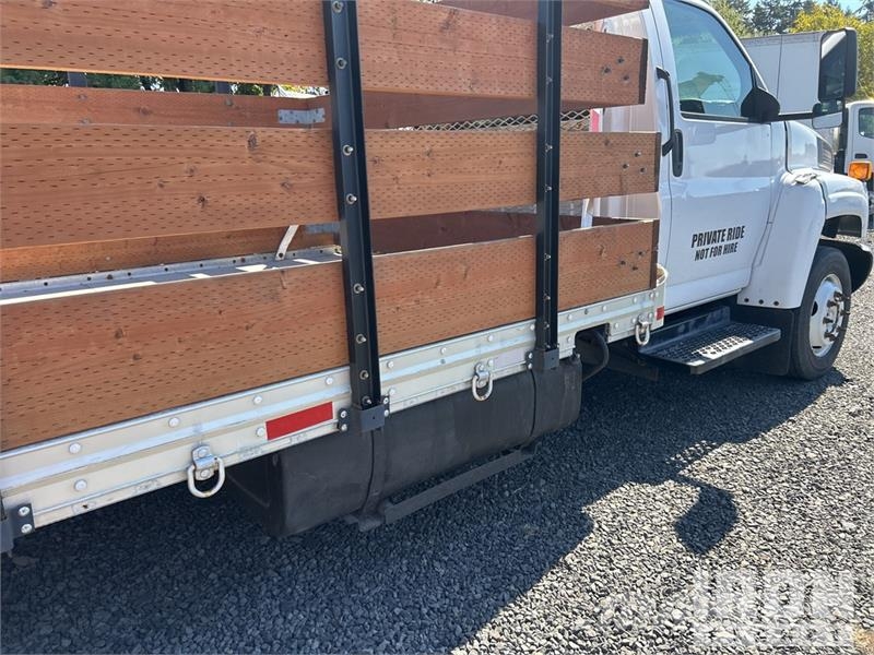 GMC C5500 平ボディー