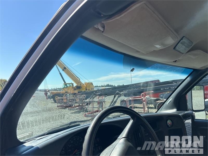 GMC C5500 平ボディー