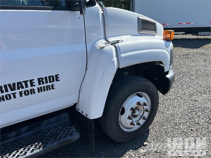 GMC C5500 平ボディー
