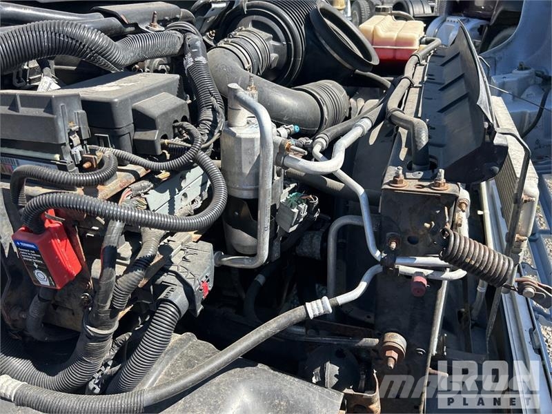 GMC C5500 平ボディー
