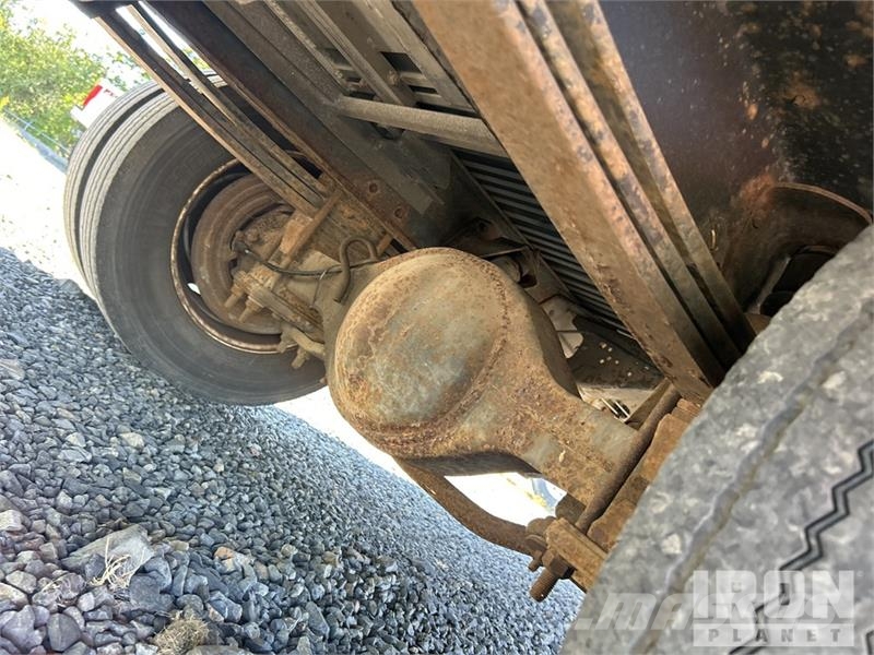 GMC C5500 平ボディー