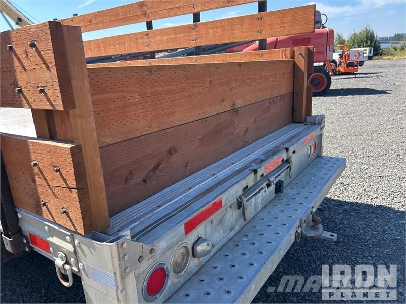 GMC C5500 平ボディー