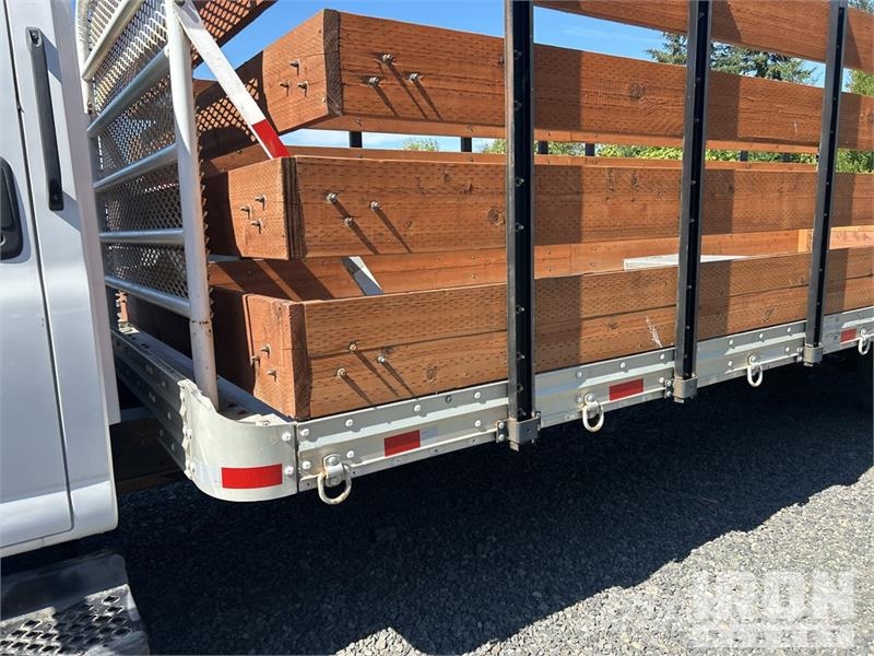 GMC C5500 平ボディー