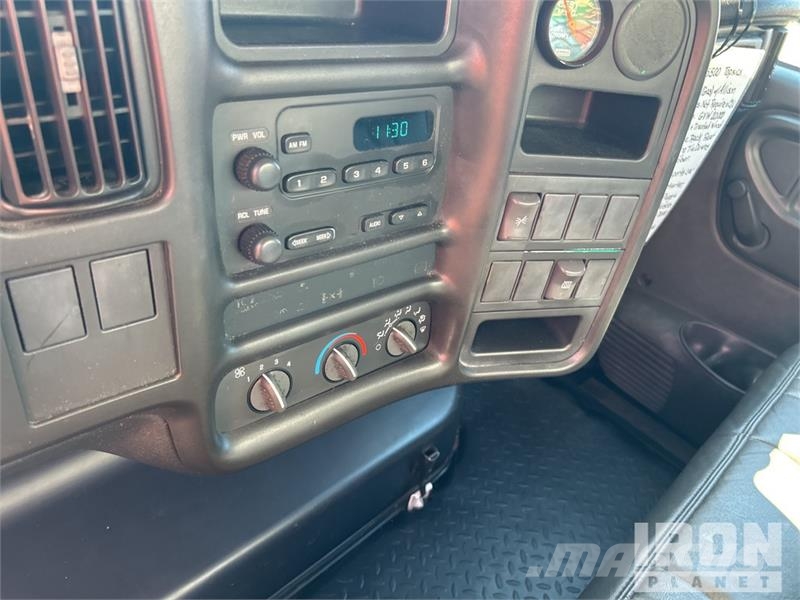 GMC C5500 平ボディー
