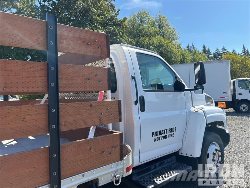 GMC C5500 平ボディー