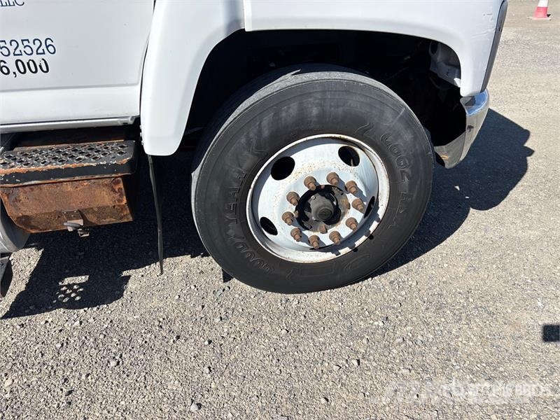 GMC C6000 Camiones plataforma