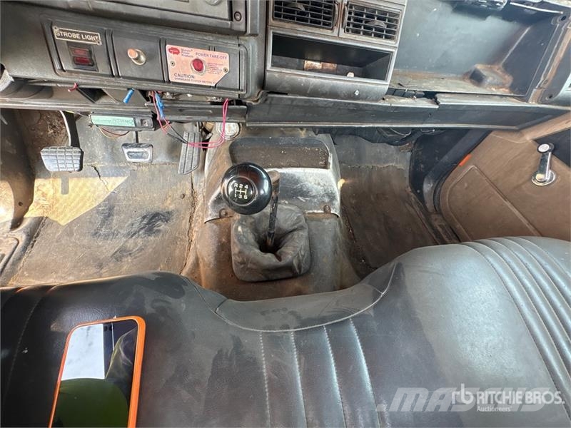 GMC C7500 Tovornjaki za žagovino