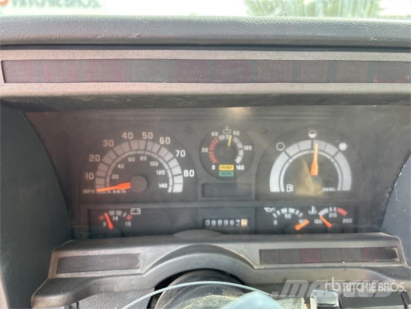 GMC C7500 碎木车