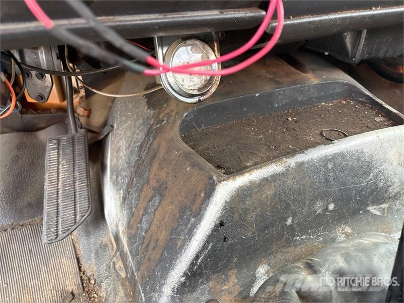 GMC C7500 Tovornjaki za žagovino