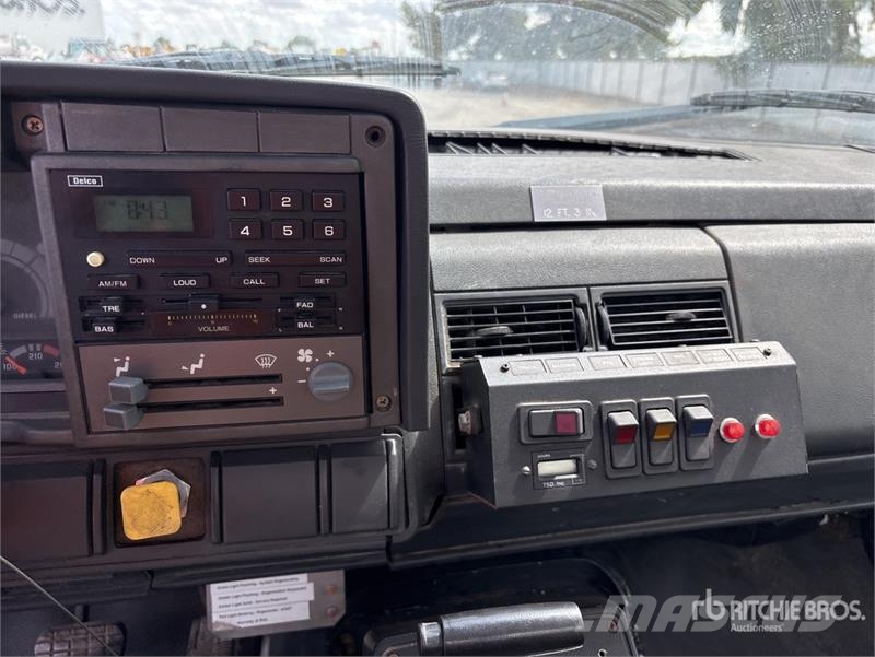 GMC C7500 碎木车