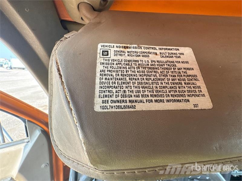 GMC C7500 Tovornjaki za žagovino