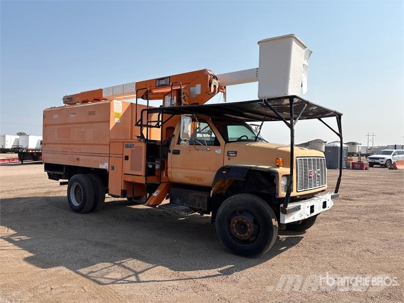 GMC C7500 Tovornjaki za žagovino