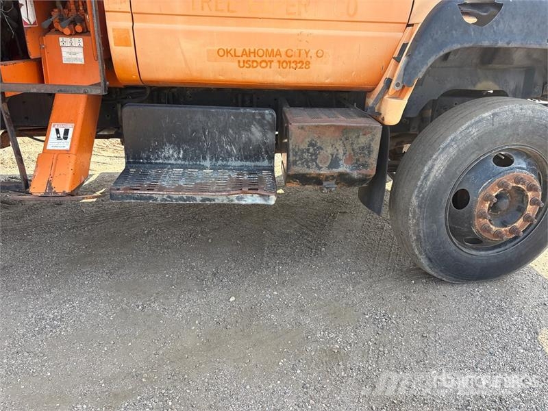 GMC C7500 Tovornjaki za žagovino