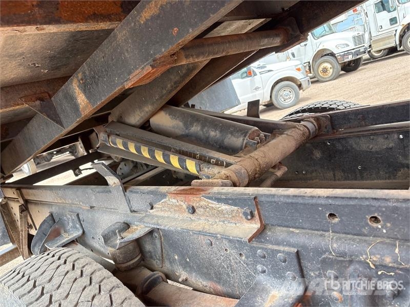 GMC C7500 Tovornjaki za žagovino