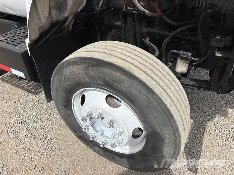 GMC C7500 碎木车