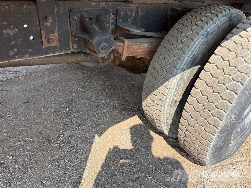 GMC C7500 Tovornjaki za žagovino