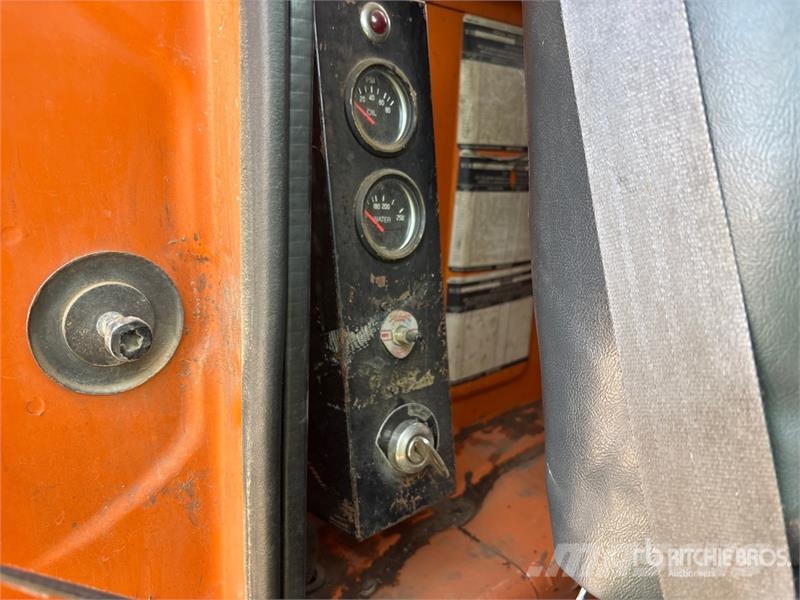 GMC C7500 Tovornjaki za žagovino