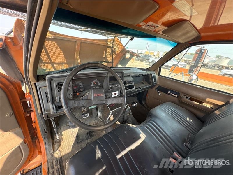 GMC C7500 Tovornjaki za žagovino