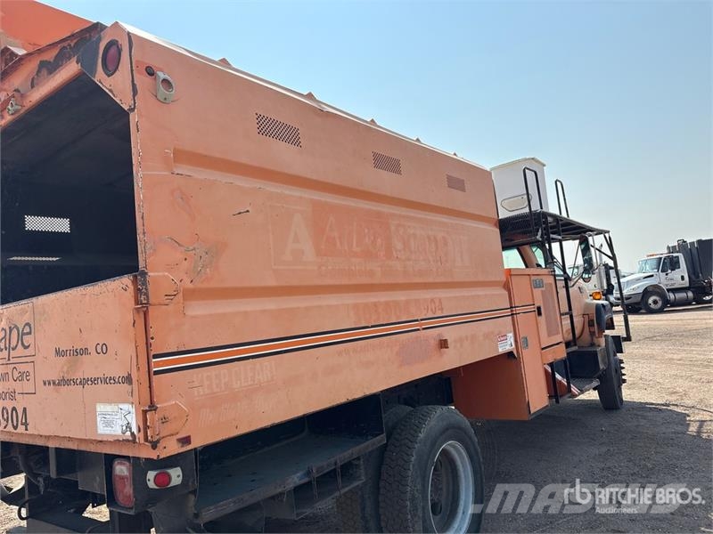 GMC C7500 Tovornjaki za žagovino