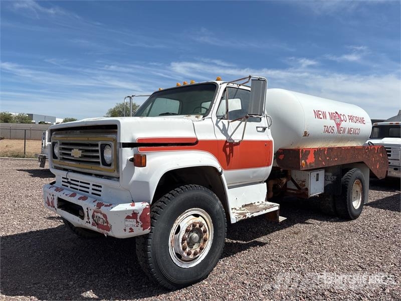 GMC C7500 4x2 Propane Delivery Truck (Inoperable) Andere Fahrzeuge