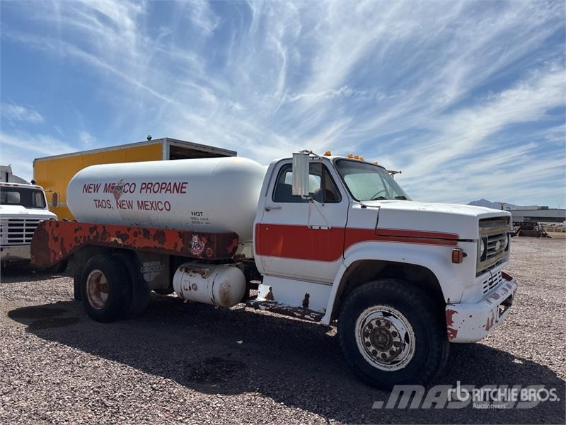 GMC C7500 4x2 Propane Delivery Truck (Inoperable) Andere Fahrzeuge
