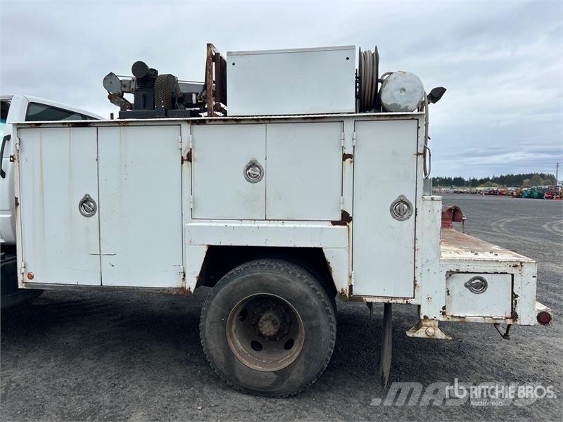 GMC C7500 4x2 Service Truck Komunalna vozila